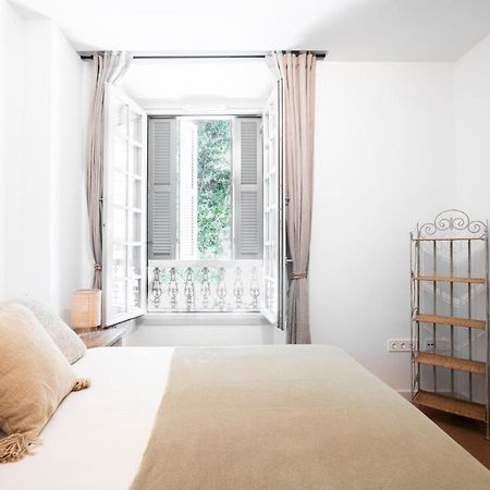 Апартаменты Apartamento De Lujo En Plaza Del Teatro Малага Экстерьер фото